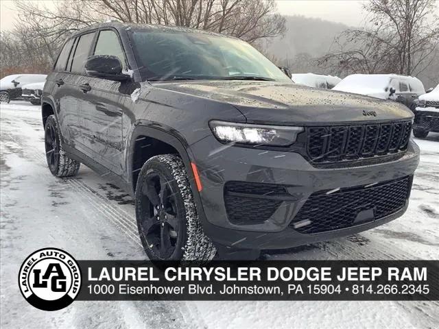 2025 Jeep Grand Cherokee GRAND CHEROKEE ALTITUDE 4X4