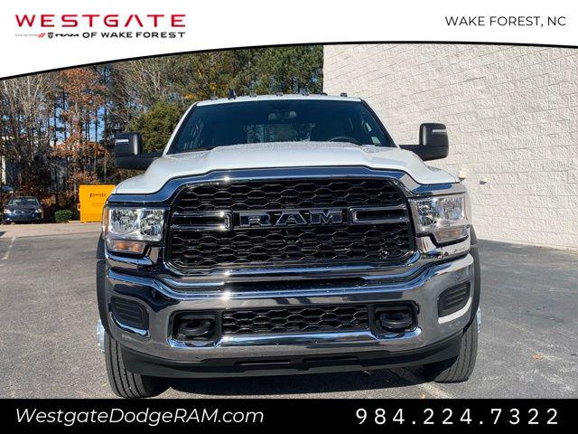 2024 RAM Ram 5500 Chassis Cab RAM 5500 TRADESMAN CHASSIS CREW CAB 4X4 60 CA