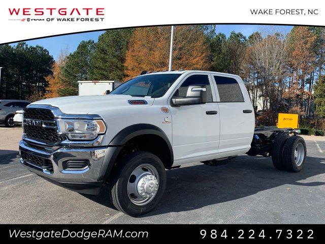 2024 RAM Ram 5500 Chassis Cab RAM 5500 TRADESMAN CHASSIS CREW CAB 4X4 60 CA