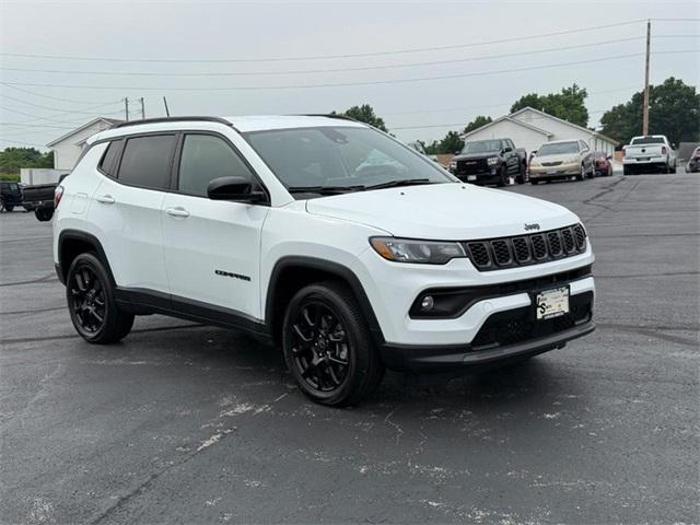 2025 Jeep Compass COMPASS LATITUDE 4X4