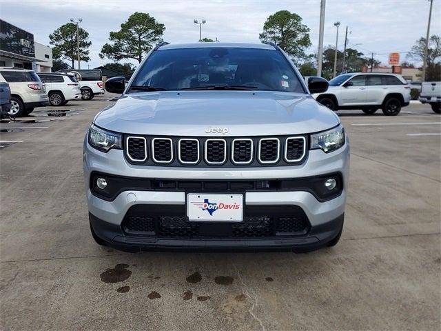 2025 Jeep Compass COMPASS LATITUDE 4X4