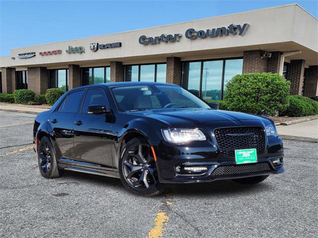 2023 Chrysler 300 Touring L