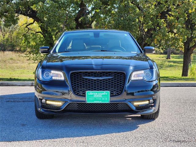 2023 Chrysler 300 Touring L