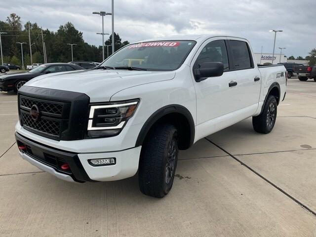 2023 Nissan TITAN Crew Cab PRO-4X 4x4