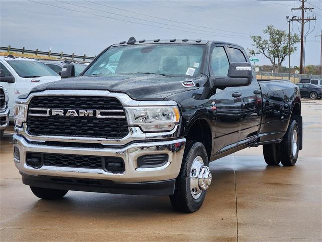 2024 RAM Ram 3500 RAM 3500 TRADESMAN CREW CAB 4X4 8 BOX