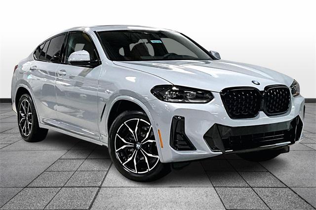 2025 BMW X4