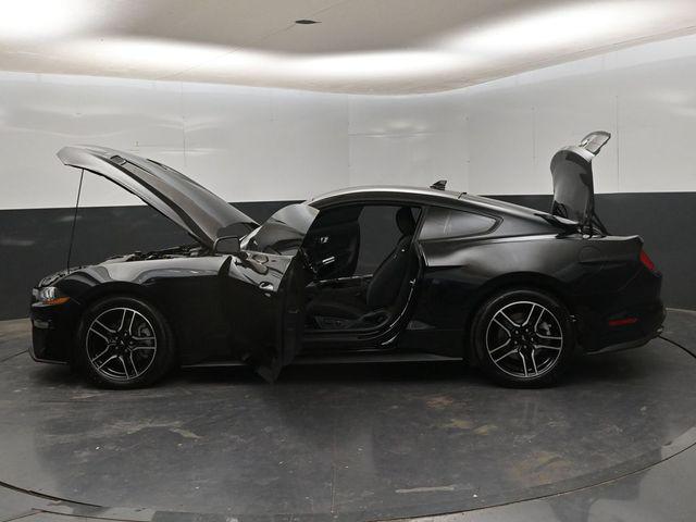 2021 Ford Mustang EcoBoost Fastback