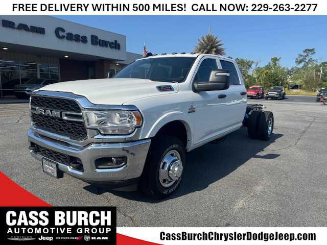 2024 RAM Ram 3500 Chassis Cab RAM 3500 TRADESMAN CREW CAB CHASSIS 4X4 60 CA