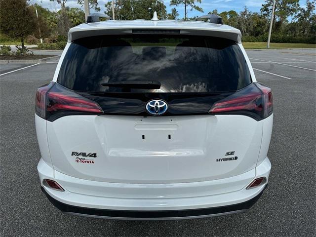 2018 Toyota RAV4 Hybrid SE