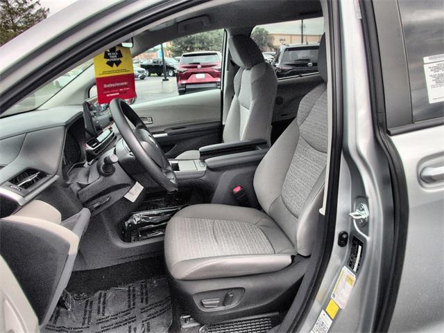 2024 Toyota Sienna LE