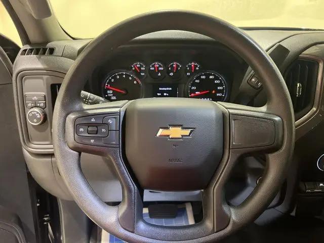 2025 Chevrolet Silverado 1500 2WD Crew Cab Short Bed Custom