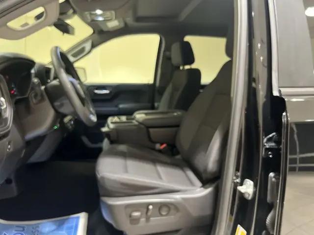 2025 Chevrolet Silverado 1500 2WD Crew Cab Short Bed Custom