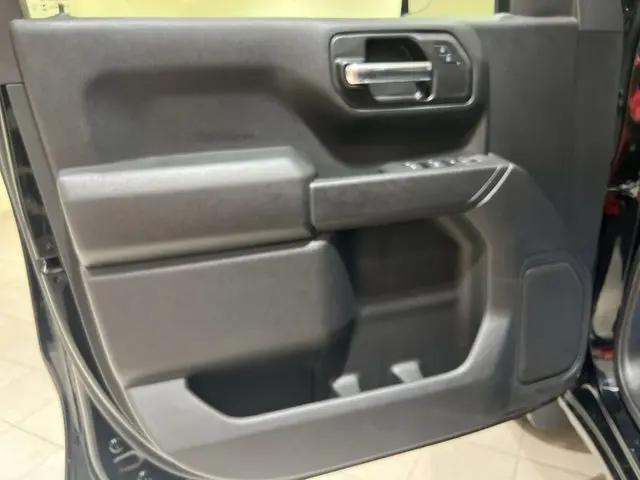 2025 Chevrolet Silverado 1500 2WD Crew Cab Short Bed Custom