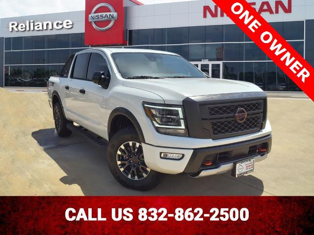 2023 Nissan TITAN Crew Cab PRO-4X 4x4