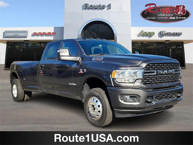 2023 RAM 3500 Big Horn Crew Cab 4x4 8 Box