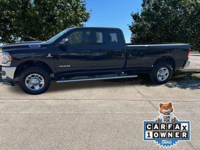 2019 RAM 3500 Tradesman Crew Cab 4x4 8 Box