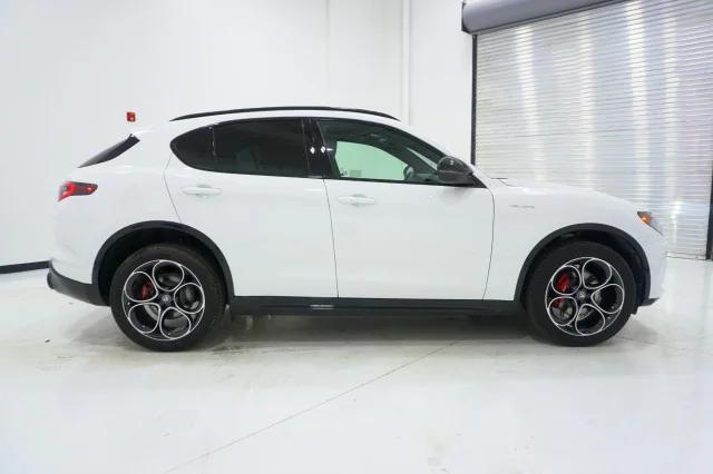 2025 Alfa Romeo Stelvio STELVIO AWD