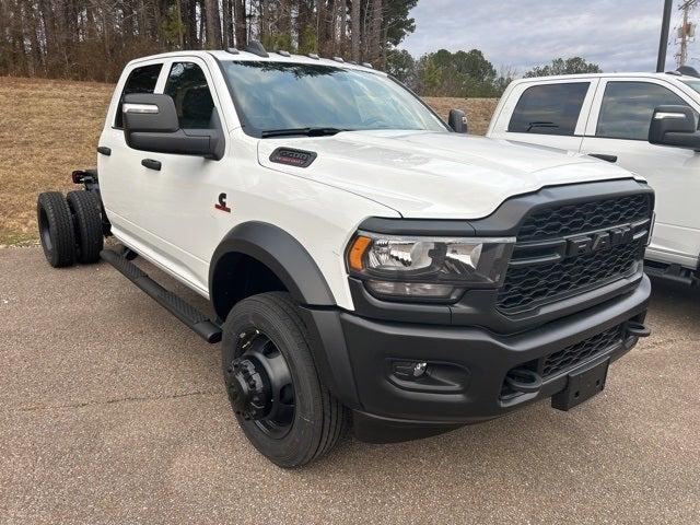 2024 RAM Ram 5500 Chassis Cab RAM 5500 TRADESMAN CHASSIS CREW CAB 4X4 60 CA