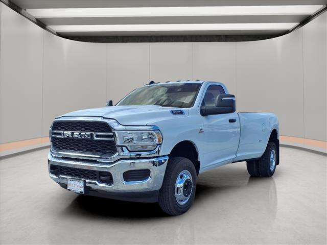 2024 RAM Ram 3500 RAM 3500 TRADESMAN REGULAR CAB 4X4 8 BOX