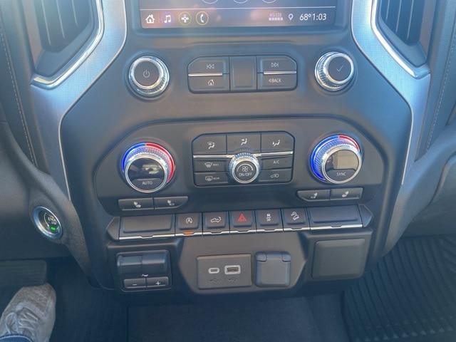 2020 GMC Sierra 1500 4WD Crew Cab Short Box Elevation
