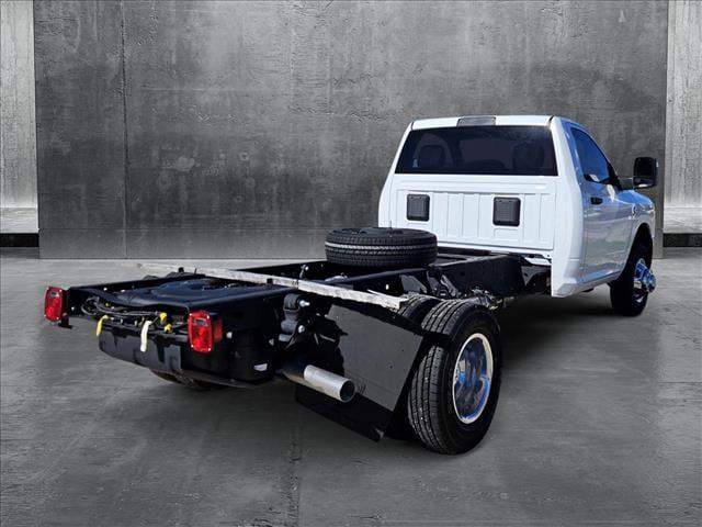 2024 RAM Ram 3500 Chassis Cab RAM 3500 TRADESMAN CHASSIS REGULAR CAB 4X2 84 CA