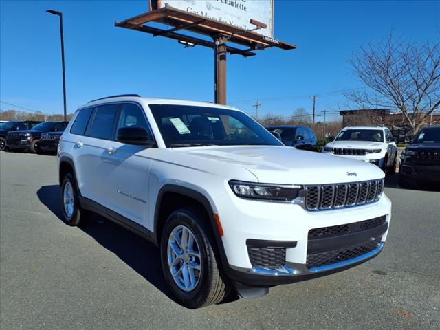 2025 Jeep Grand Cherokee GRAND CHEROKEE L LAREDO X 4X4