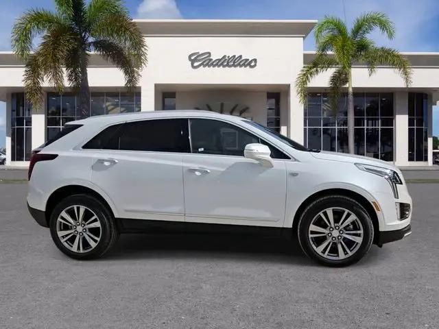 2025 Cadillac XT5 FWD Premium Luxury