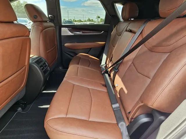 2025 Cadillac XT5 FWD Premium Luxury