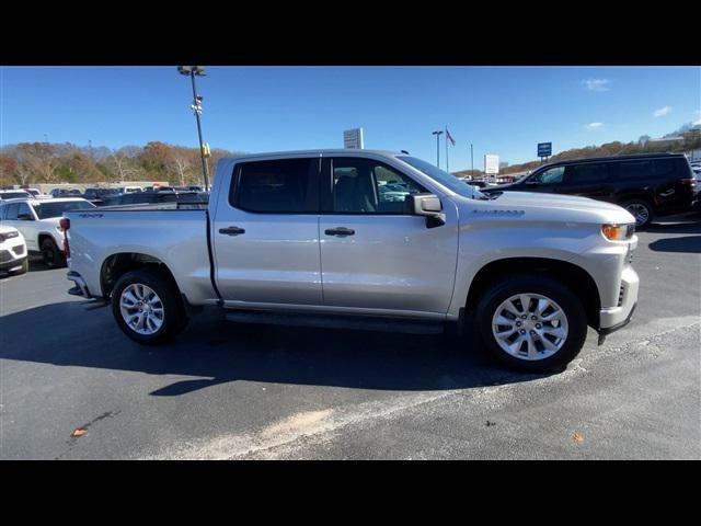 2021 Chevrolet Silverado 1500 4WD Crew Cab Short Bed Custom