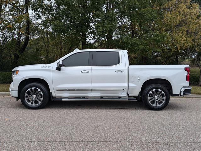 2022 Chevrolet Silverado 1500 4WD Crew Cab Short Bed High Country