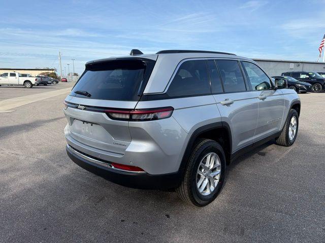 2025 Jeep Grand Cherokee GRAND CHEROKEE LAREDO X 4X2