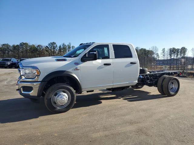 2024 RAM Ram 5500 Chassis Cab RAM 5500 TRADESMAN CHASSIS CREW CAB 4X4 60 CA