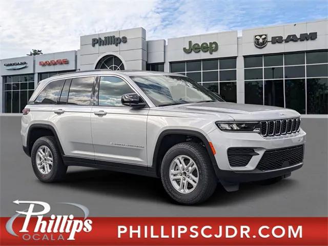 2025 Jeep Grand Cherokee GRAND CHEROKEE LAREDO 4X2