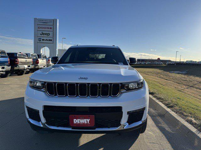 2025 Jeep Grand Cherokee GRAND CHEROKEE L LIMITED 4X4