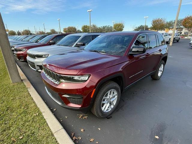 2025 Jeep Grand Cherokee GRAND CHEROKEE LAREDO X 4X2