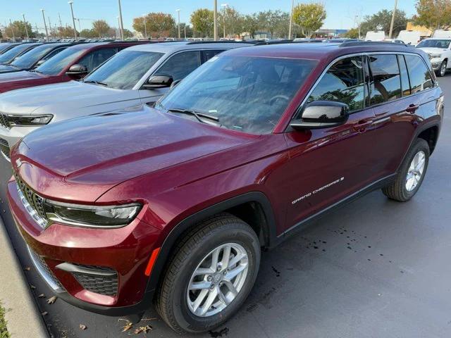 2025 Jeep Grand Cherokee GRAND CHEROKEE LAREDO X 4X2