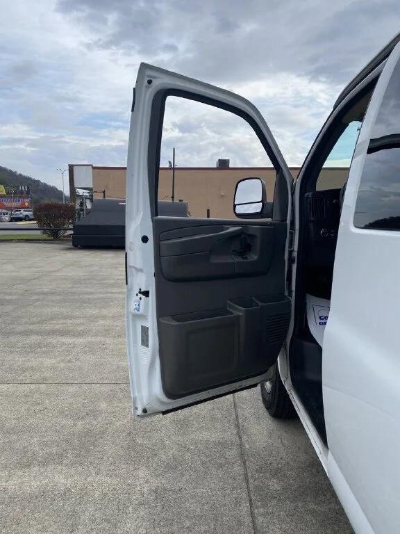 Used 2013 Chevrolet Express Passenger For Sale in Pikeville, KY