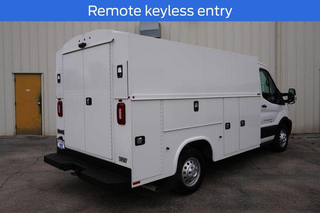 2024 Ford Transit Cutaway Base