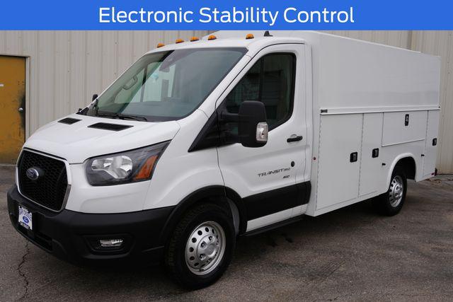 2024 Ford Transit Cutaway Base