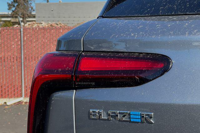 2025 Chevrolet V Blazer eAWD LT