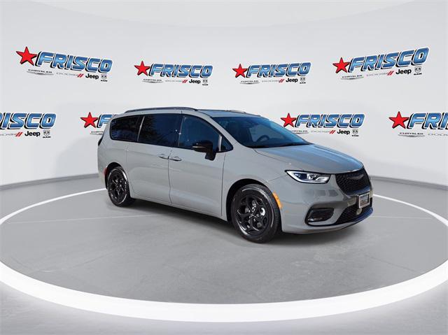 2025 Chrysler Pacifica Hybrid PACIFICA PLUG-IN HYBRID S APPEARANCE