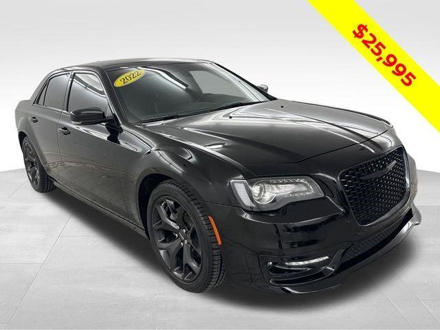 2022 Chrysler 300 Touring L