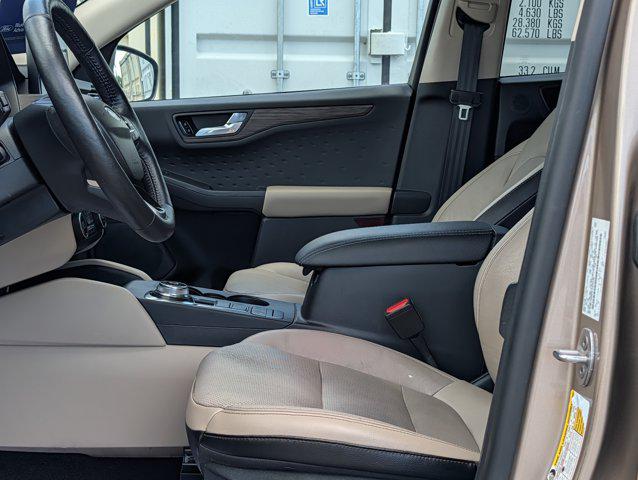 2020 Ford Escape Titanium Hybrid