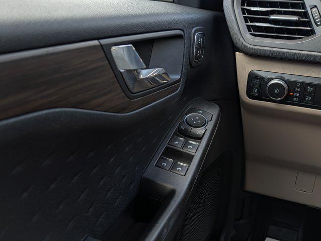 2020 Ford Escape Titanium Hybrid