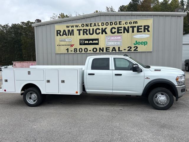 2024 RAM Ram 5500 Chassis Cab RAM 5500 TRADESMAN CHASSIS CREW CAB 4X4 84 CA