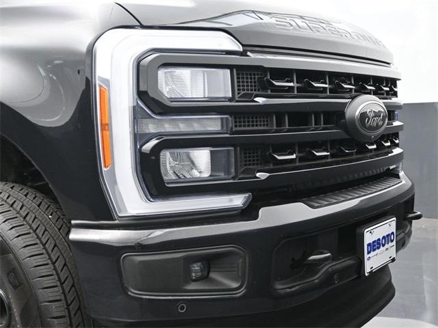 2023 Ford F-350 LARIAT