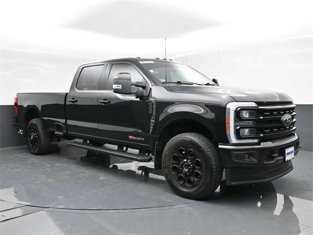 2023 Ford F-350 LARIAT