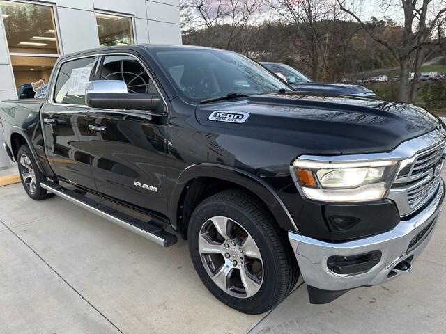 2019 RAM 1500 Laramie Crew Cab 4x4 57 Box