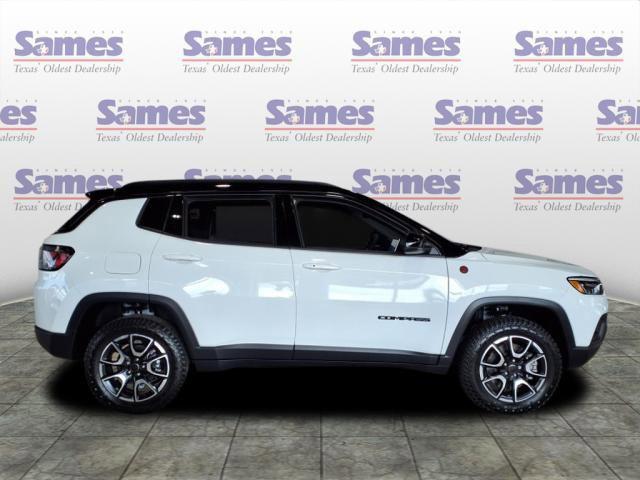 2025 Jeep Compass COMPASS TRAILHAWK 4X4