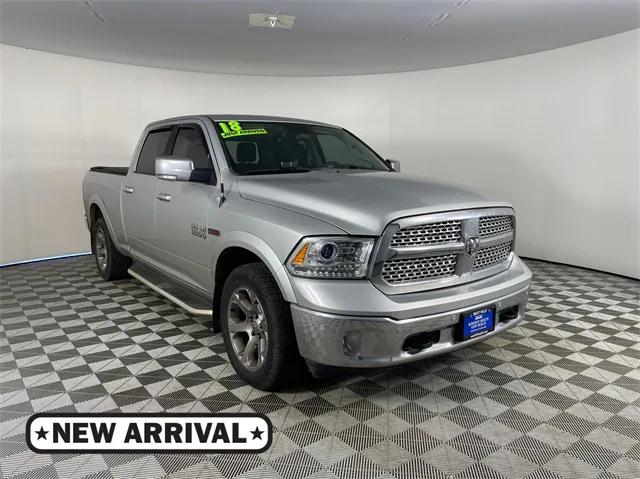 2018 RAM 1500 Laramie Crew Cab 4x4 64 Box